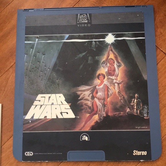 Really Cool Collectors, Vintage CED Video Discs - Picture 4 of 10